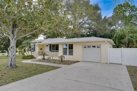 1202 Winchester Road N St Petersburg FL 33710