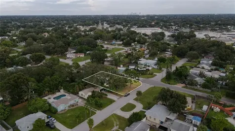 1202 Winchester Road N St Petersburg FL 33710
