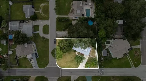 1202 Winchester Road N St Petersburg FL 33710