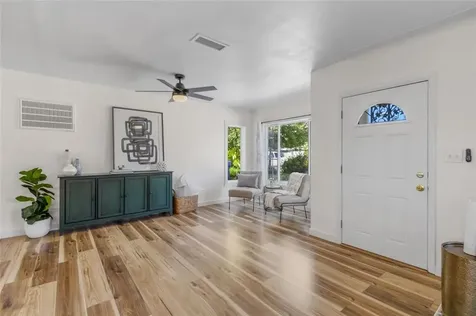 4116 Yardley Avenue N St Petersburg FL 33713