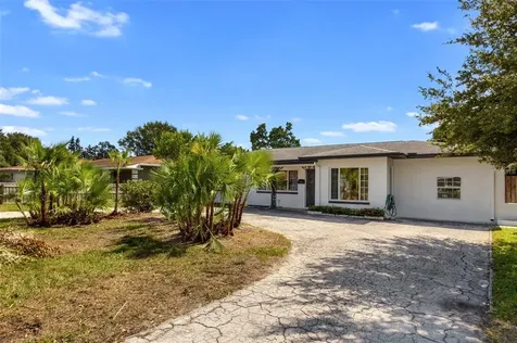 4116 Yardley Avenue N St Petersburg FL 33713