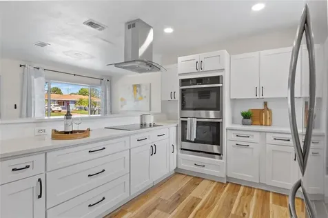 4116 Yardley Avenue N St Petersburg FL 33713