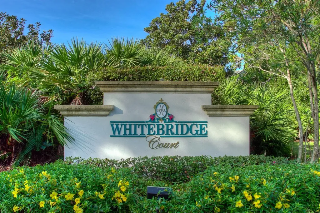 7911 Whitebridge Glen University Park FL 34201