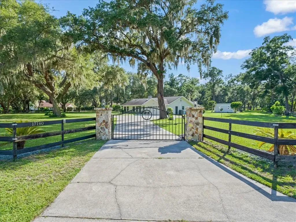 17160 SE 104th Avenue Summerfield FL 34491