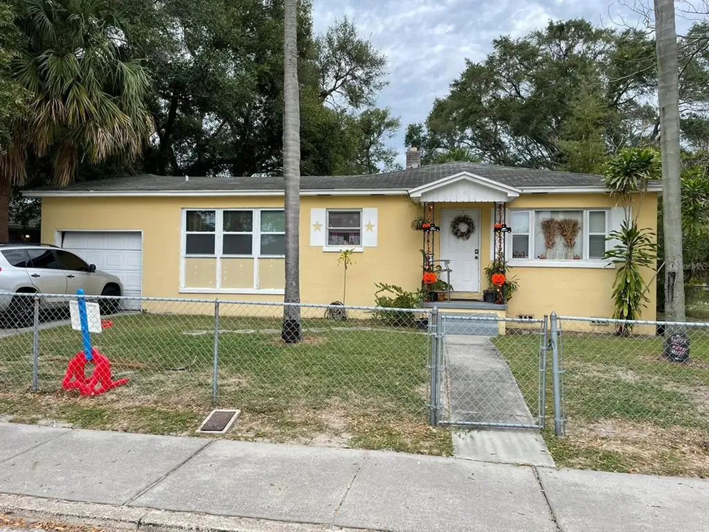 925 17th Avenue S St Petersburg FL 33705