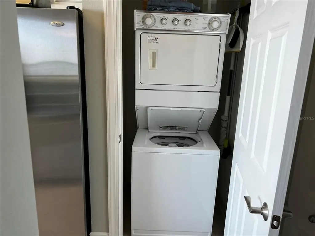 800 N Tamiami Trail Sarasota FL 34236