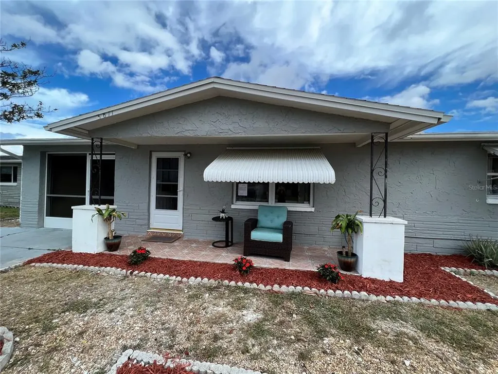 3811 Redwood Drive Holiday FL 34691