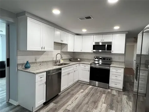 3811 Redwood Drive Holiday FL 34691