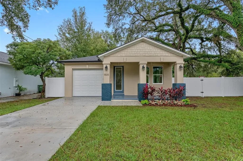 1505 E North Bay Street Tampa FL 33610