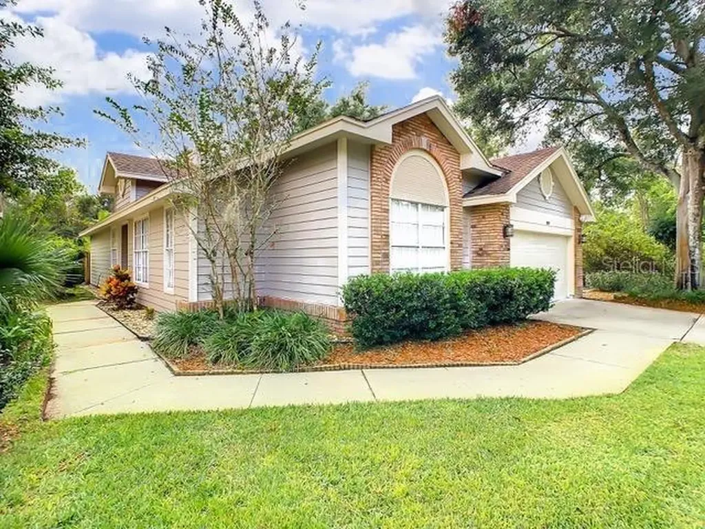 127 Dalton Drive Oviedo FL 32765