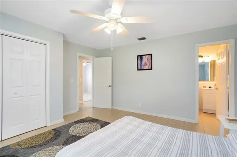 5321 Locksley Avenue Orlando FL 32810