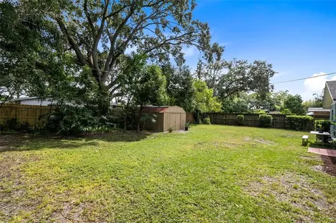5321 Locksley Avenue Orlando FL 32810