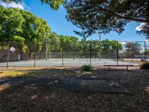 5321 Locksley Avenue Orlando FL 32810