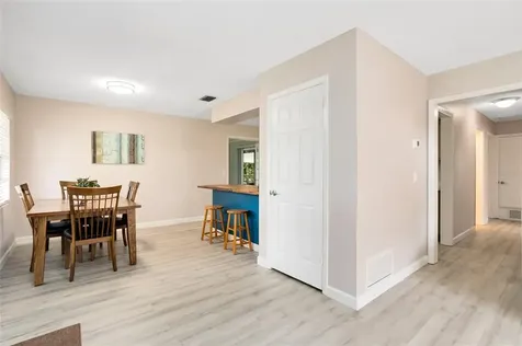 5321 Locksley Avenue Orlando FL 32810