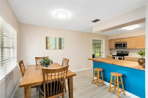 5321 Locksley Avenue Orlando FL 32810