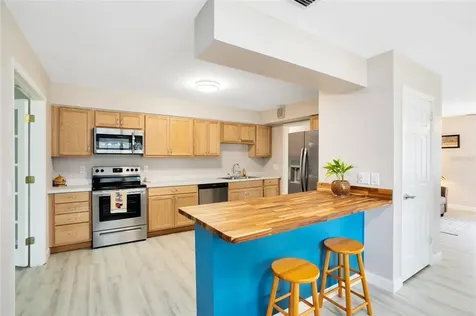 5321 Locksley Avenue Orlando FL 32810