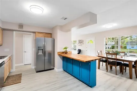 5321 Locksley Avenue Orlando FL 32810