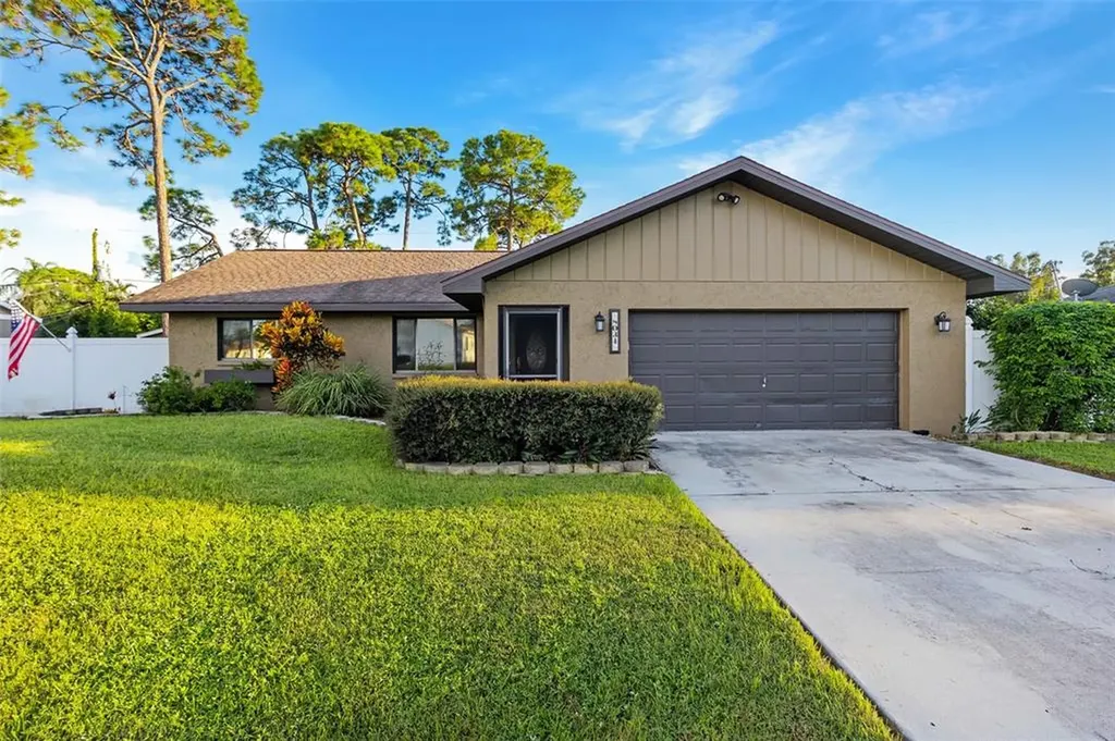 8034 Almo Road Fort Myers FL 33967