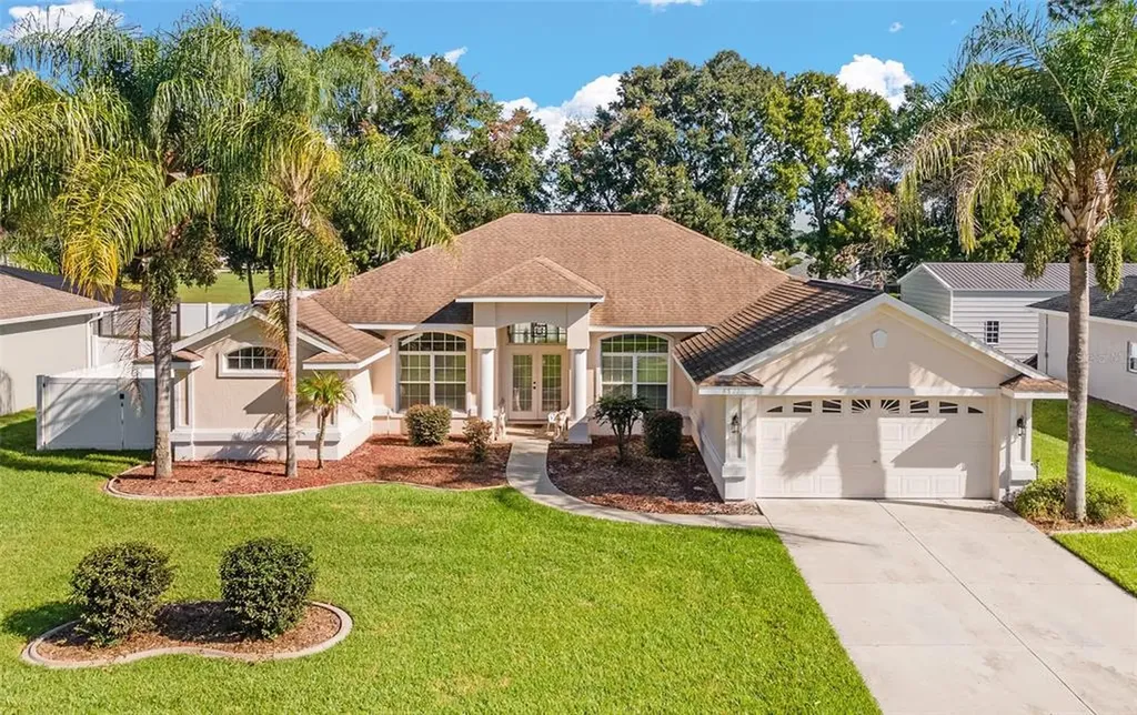 6821 SE 100th Place Belleview FL 34420