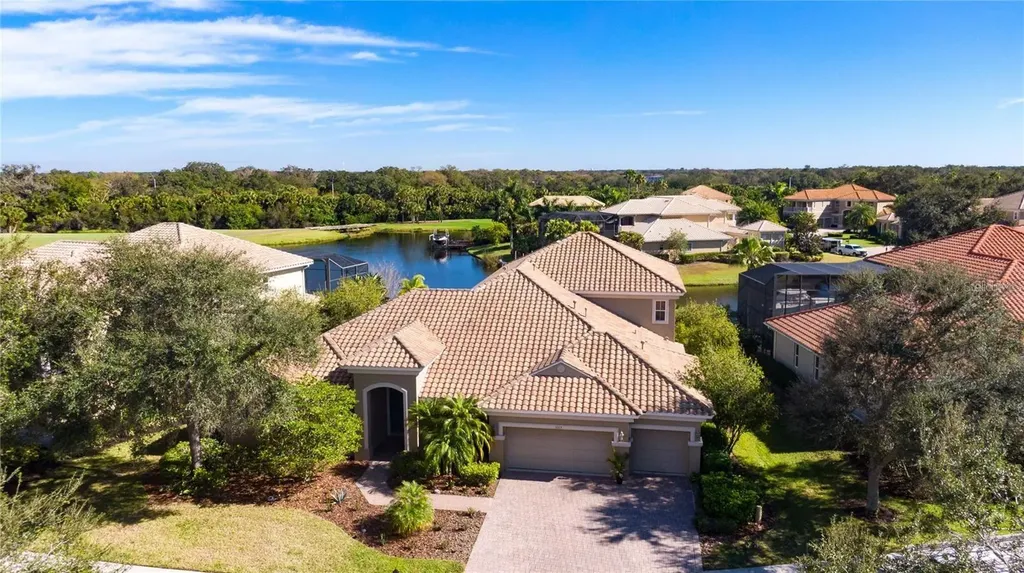 1023 Rainbow Court Bradenton FL 34212