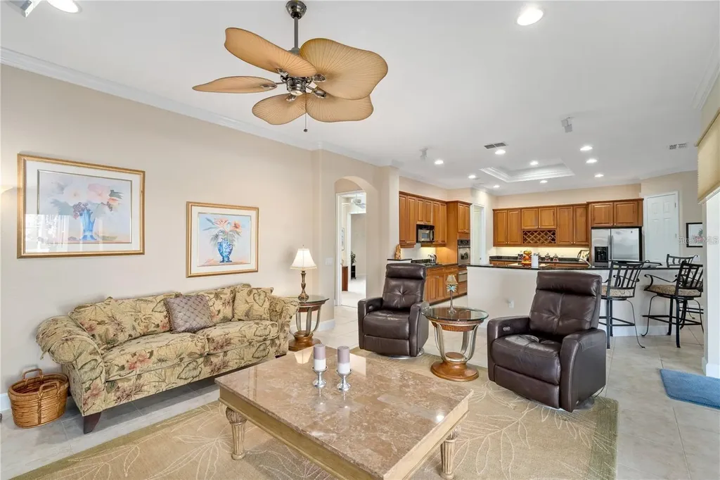 1023 Rainbow Court Bradenton FL 34212