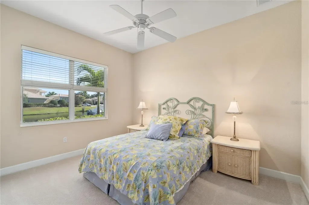 1023 Rainbow Court Bradenton FL 34212