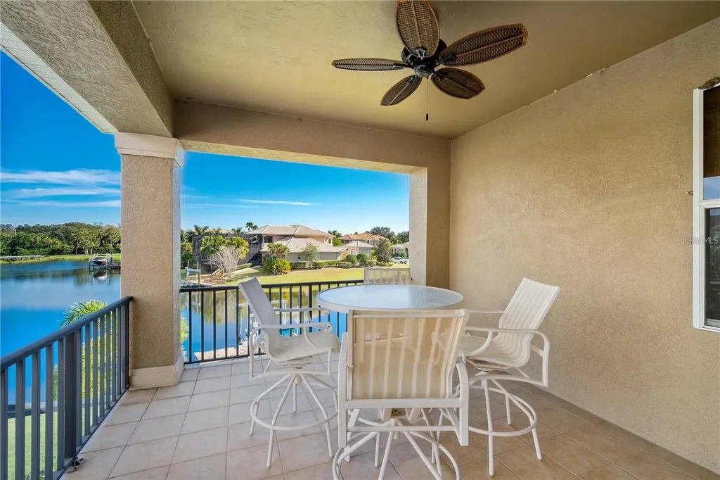 1023 Rainbow Court Bradenton FL 34212