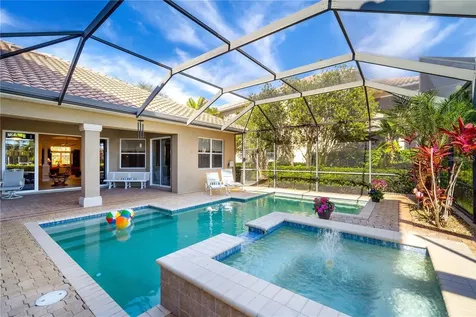 1023 Rainbow Court Bradenton FL 34212