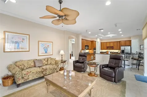 1023 Rainbow Court Bradenton FL 34212