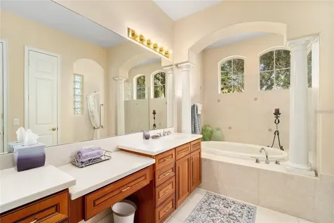 1023 Rainbow Court Bradenton FL 34212