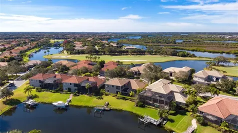 1023 Rainbow Court Bradenton FL 34212