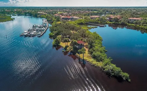 1023 Rainbow Court Bradenton FL 34212