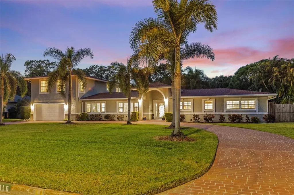 3710 Bayshore Boulevard NE St Petersburg FL 33703