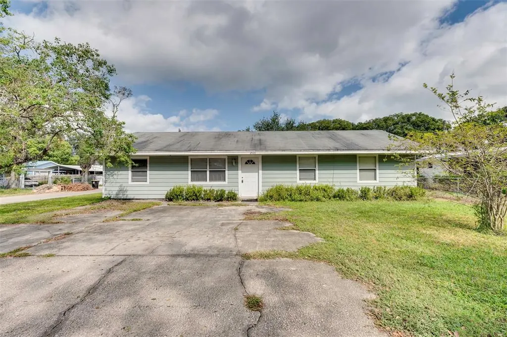 2920 Galaxy Lane Lakeland FL 33801