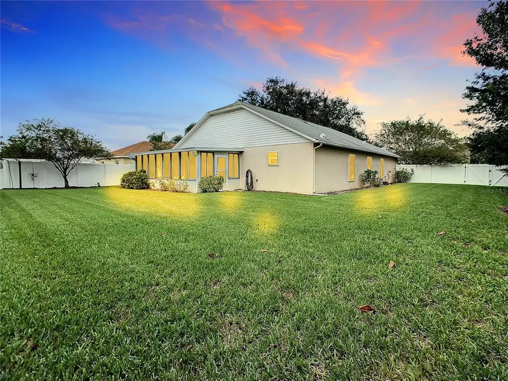 3248 Fairhaven Avenue Kissimmee FL 34746