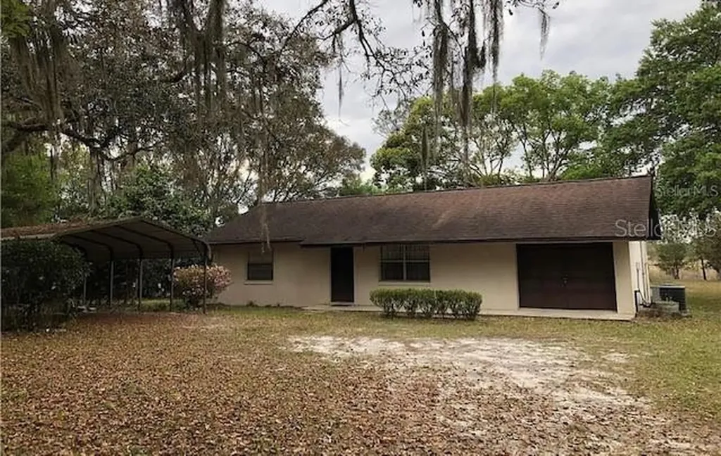 4180 Lakeview Court Deland FL 32724