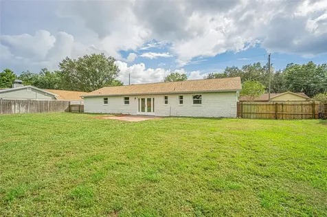 2813 Kimberly Lane Tampa FL 33618