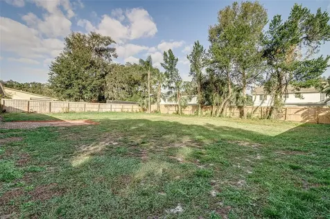 2813 Kimberly Lane Tampa FL 33618