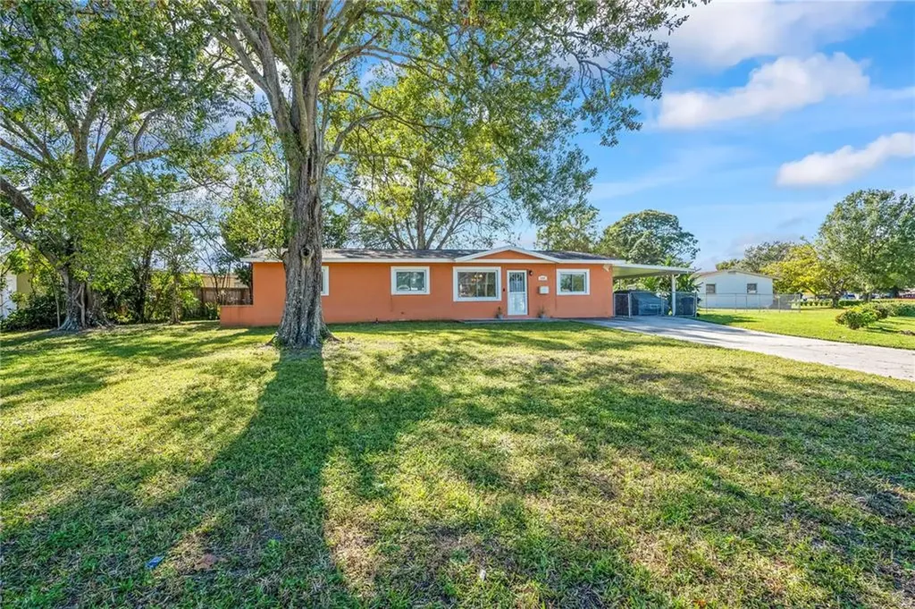 6098 12th Street N St Petersburg FL 33703