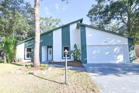 5846 Shady Brook Way Sarasota FL 34243