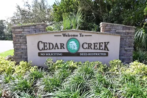 5846 Shady Brook Way Sarasota FL 34243
