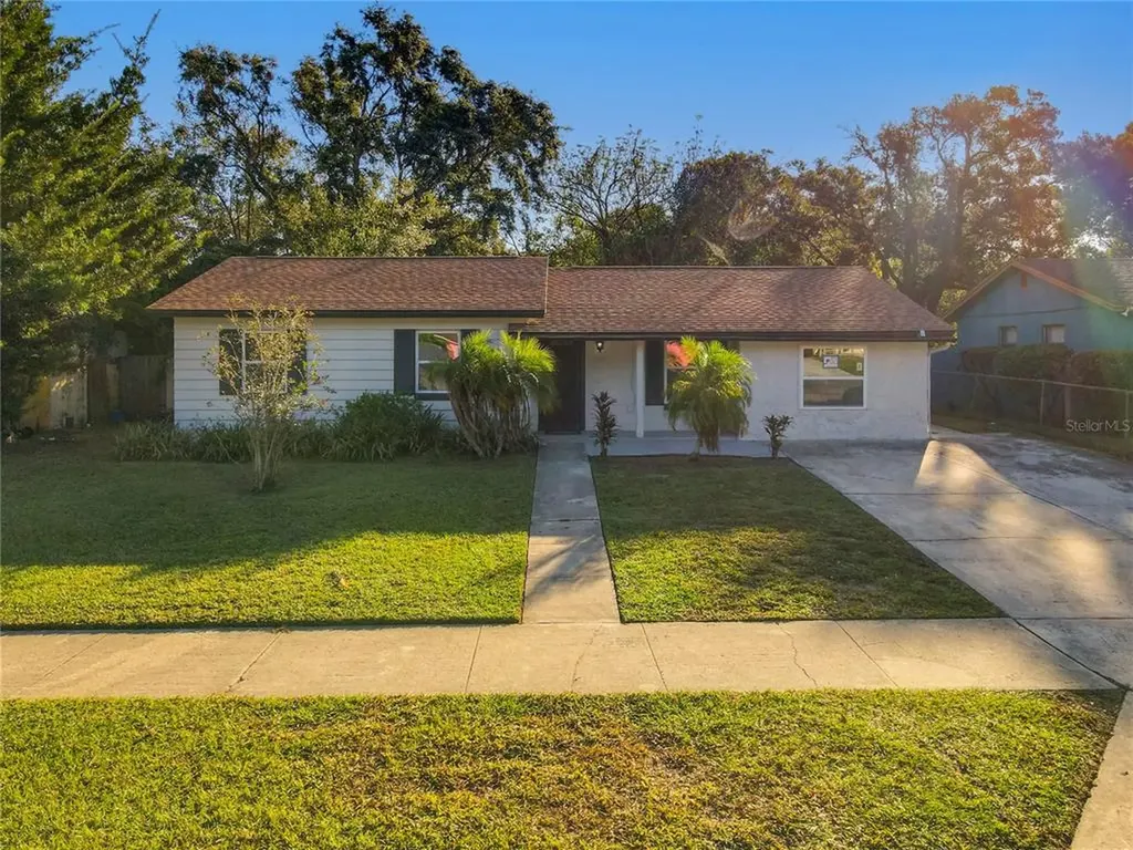 2011 Hartwell Avenue Sanford FL 32771