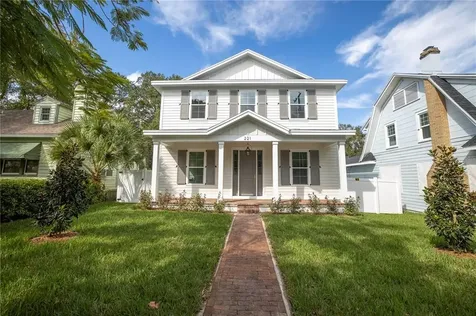 221 28th Avenue N St Petersburg FL 33704