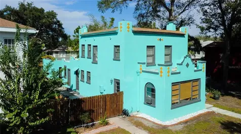 919 14th Avenue N St Petersburg FL 33705
