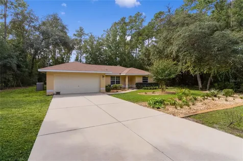 26 Bay Place Run Ocklawaha FL 32179