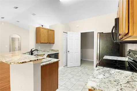 26 Bay Place Run Ocklawaha FL 32179