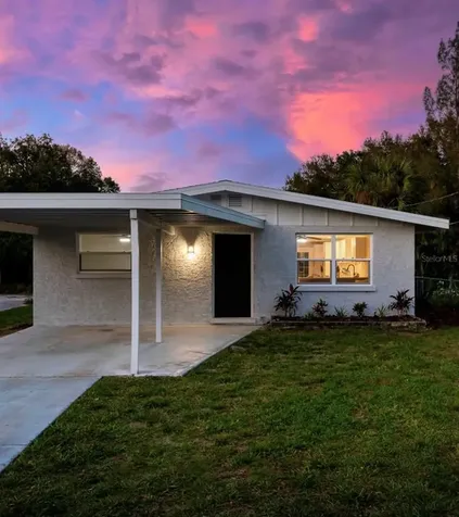2449 Wood Street Sarasota FL 34237