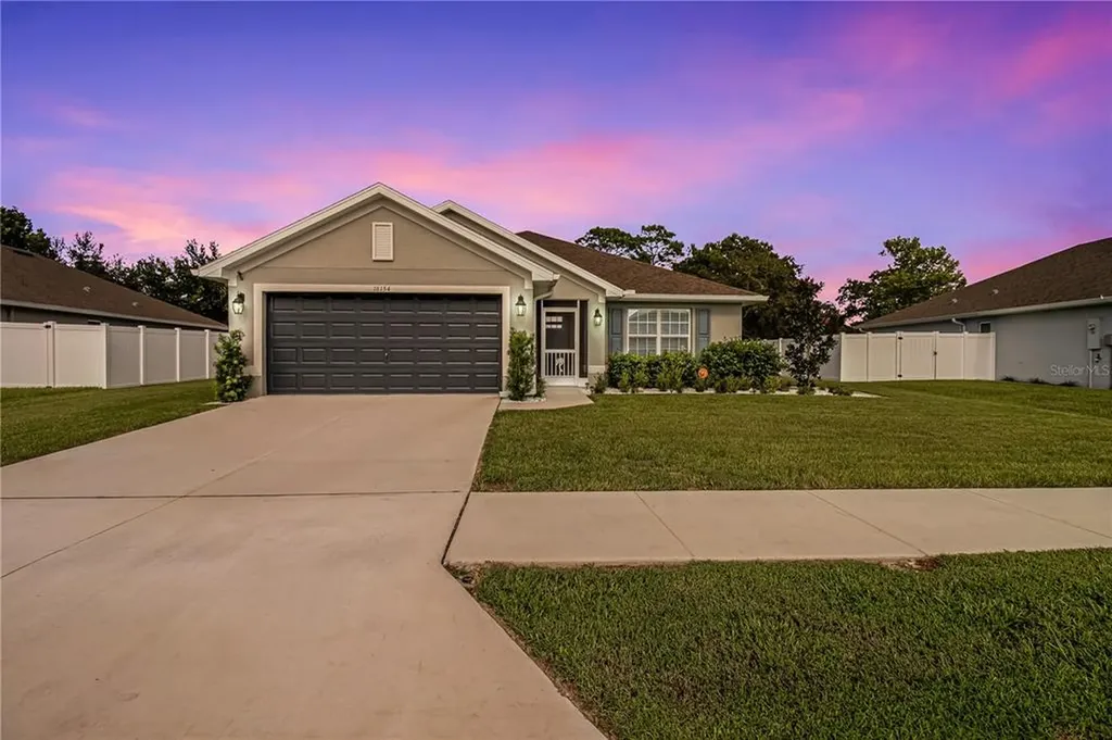 16154 Vine Cliff Avenue Hudson FL 34667