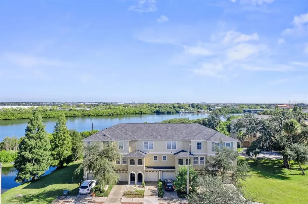 4836 Tuscan Loon Drive Tampa FL 33619
