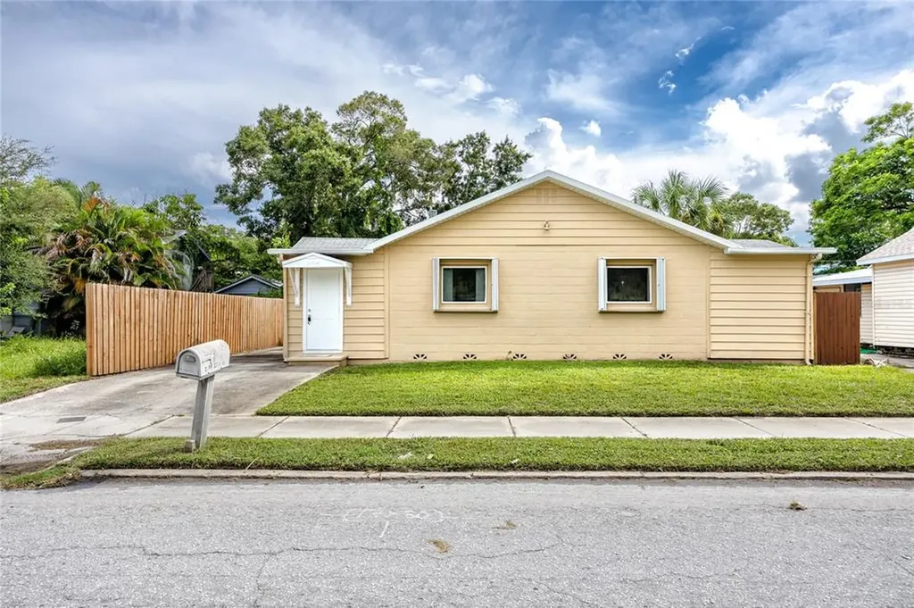 2714 53rd Avenue N St Petersburg FL 33714